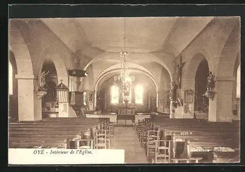 AK Oyé, Intérieur de l` Eglise