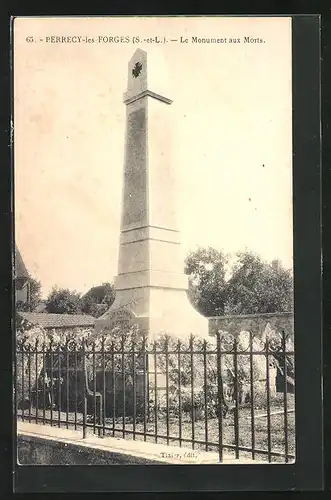 AK Perrcy-les-Forges, Le Monument aux Morts