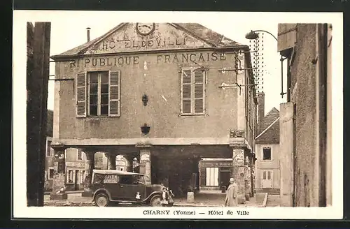 AK Charny, Hôtel de Ville