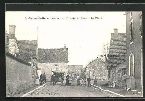 AK Soulangis-Sarry, Un coin de Pays, La Place