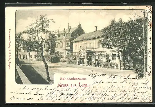 AK Lugau, Bahnhofstrasse mit Gebäudeansicht
