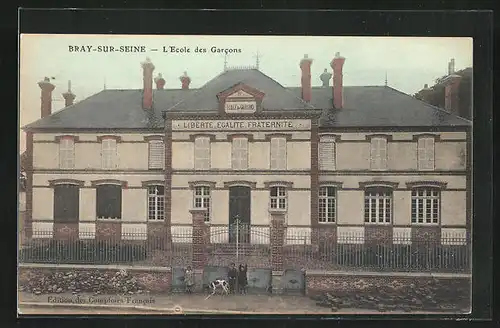AK Bray-sur-Seine, L`Ecole des Garcons