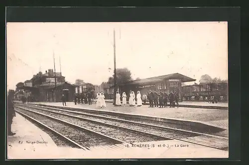 AK Achères, La Gare, Bahnhof