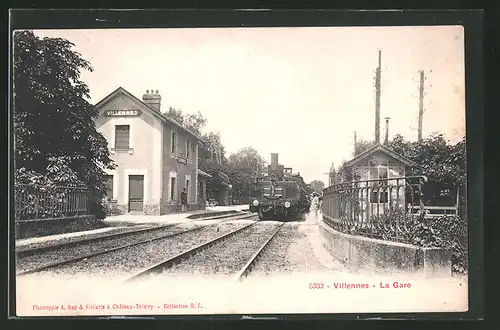 AK Villennes, La Gare, Bahnhof