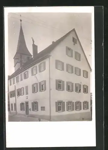 Foto-AK Elpersheim, Haus & Strasse an der evangelischen Kirche 1911