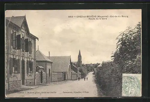 AK Grez-en-Bouere, Entree du Bourg, Route de la Gare