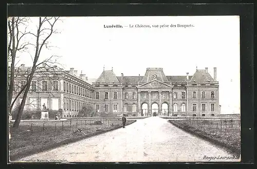 AK Lunéville, le Chateau, vue prise des Bosquets