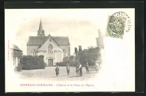 AK Montreuil-sur-Maine, l'Église et la Place de l'Église