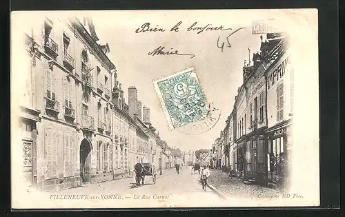 AK Villeneuve-sur-Yonne, la Rue Carnot