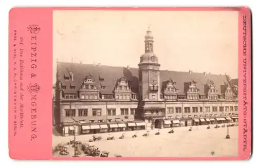 Fotografie V. S. P. Christmann, Berlin, Ansicht Leipzig, Martstände am Marktplatz mit Rathaus