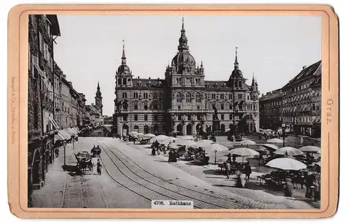 Fotografie Stengel & Co., Dresden, Ansicht Graz, Marktszene am Rathaus