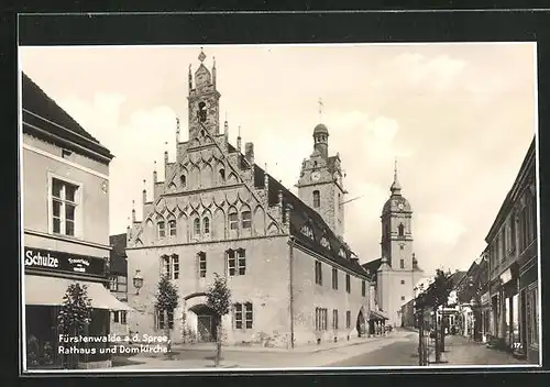 AK Fürstenwalde a.d.Spree, Rathaus und Domkirche, Trauerhüte Schulze