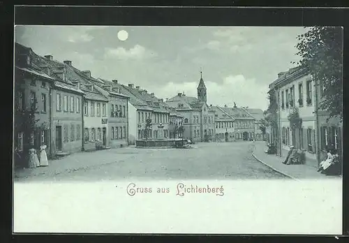 Mondschein-AK Lichtenberg / Ofr., Marktstrasse mit Geschäft und Brunnen