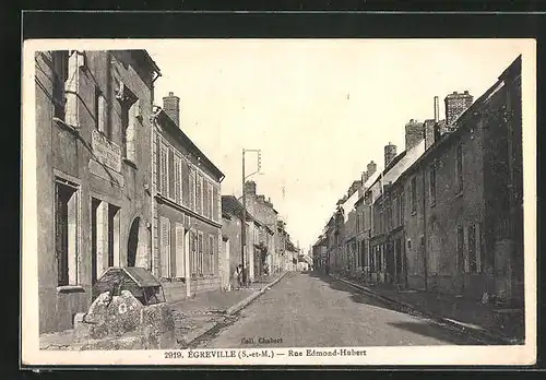 AK Égreville, Rue Edmont-Hubert