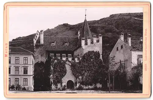 Fotografie Diezel & Langer, Wien, Favoritenstr. 54, Ansicht Meran, Blick zur Landesfürstlichen Burg