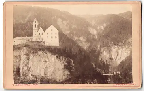 Fotografie R, Angerer, Schwaz, Ansicht Schwaz, Kirche St. Georgenberg am Hang