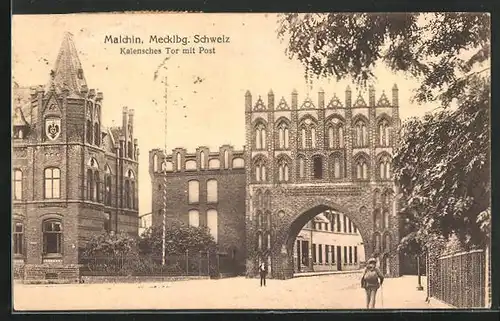 AK Malchin / Mecklbg. Schweiz, Kalensches Tor mit Post