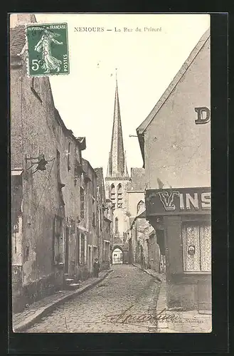 AK Nemours, La Rue du Prieuré