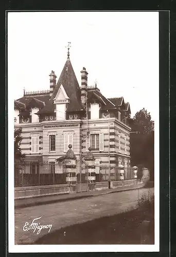 AK Villiers-sur-Morin, Rue du Bas Villiers, Une Villa