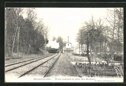 AK Chaintreauville, Train passant au pied des Rochers