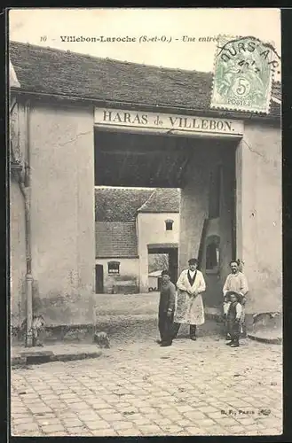 AK Villebon-Laroche, Une entrée, Haras de Villebon