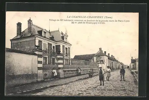 AK La Chapelle-Champigny, Village de habitants