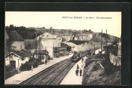 AK Pont-sur-Yonne, La Gare, Vue panoramique, Bahnhof