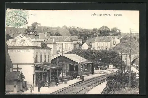 AK Pont-sur-Yonne, La Gare, Bahnhof