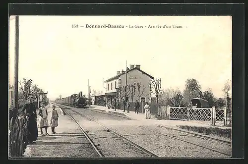 AK Bonnard-Bassou, La Gare, Bahnhof