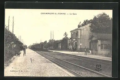 AK Champigny-sur-Yonne, La Gare, Bahnhof