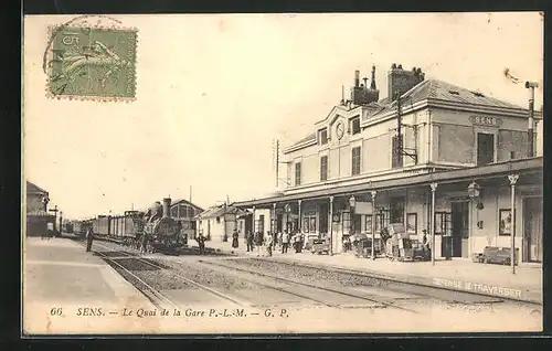 AK Sens, La Quai de la Gare, Bahnhof