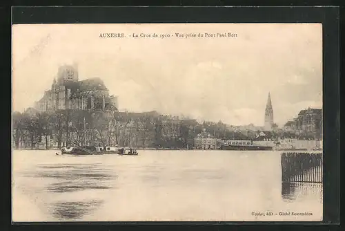 AK Auxerre, Crue de l`Yonne 1910, Vue prise du Pont Paul Bert, Hochwasser