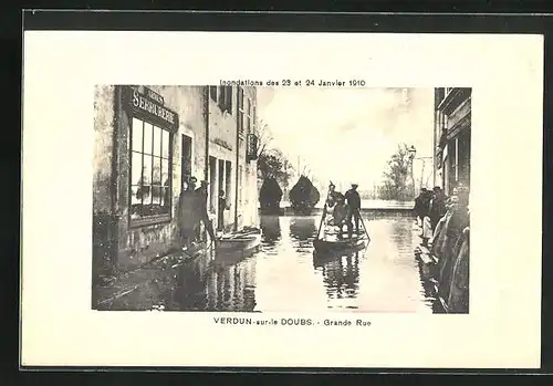 AK Verdun-sur-le-Doubs, Inondations 1910, Grande Rue, Hochwasser