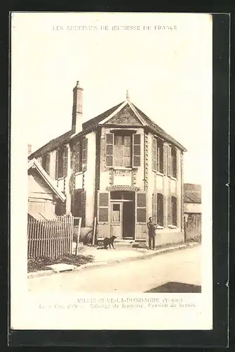 AK Villeneuve-la-Dondagre, Pension de familie