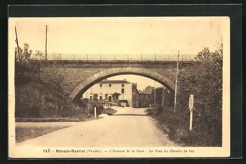AK Breuil-Barret, L`Avenue de la Gare, Le Pont du Chemin de Fer