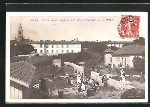 AK Giens, Hopital Renee-Sabran : Les Piscines