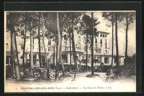 AK Beauvallon-sur-Mer, Golf-Hotel - Un Coin du Pare