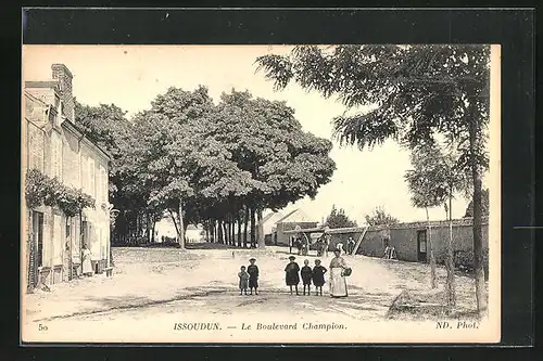 AK Issoudin, Le Boulevard Champion