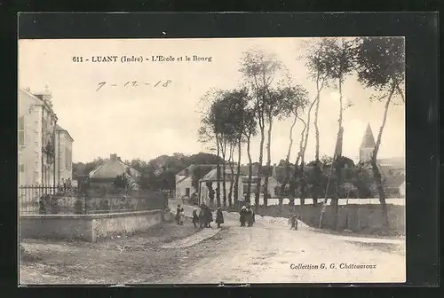 AK Luant, L`Ecole et le Bourg