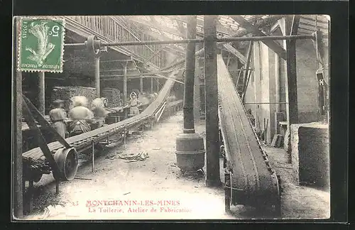 AK Montchanin-les-Mines, La Tuilerie, Atelier de Fabrication, Fabrikarbeiter, Fliesen-Herstellung