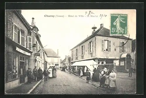 AK Charny, Hotel de Ville, Le Marché