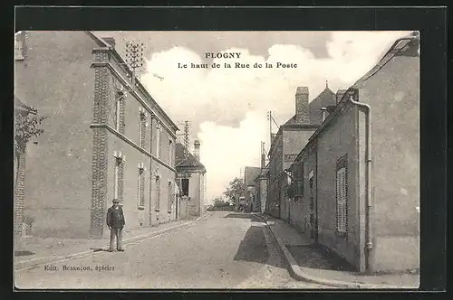 AK Flogny, Le haut de la Rue de la Poste