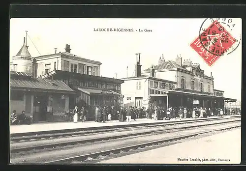 AK Laróche, La Gare P.-L.-M., Bahnhof
