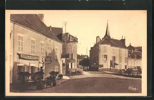 AK Charolles, Rue Champagny et grand Pont, Hotel du Lion d`Or