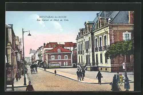 AK Montceau-les-Mines, Rue Carnot et Hotel de Ville