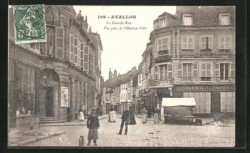 AK Avallon, La Grande Rue