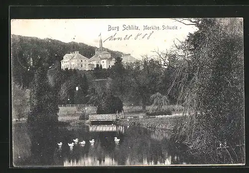 AK Burg Schlitz, Blick über den Teich zur Burg
