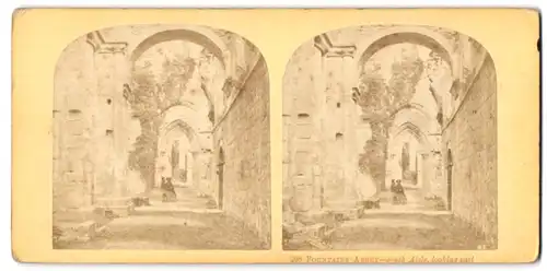 Stereo-Fotografie Fotograf unbekannt, Ansicht Fountains / North Yorkshire, Fountains Abbey, south Aisle, looking east