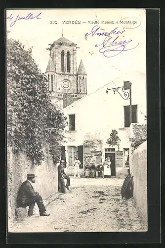 AK Vendee, Vieille Maison a Montaigu