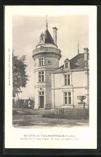 AK St-Cyr-en-Talmondis, Chateau de la Court-d`Aron, la Tour, vue prise a l`Est